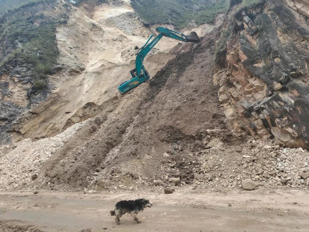 挑戰(zhàn)世界第二高山脈！山河智能裝備助力秘魯安第斯國家公路項目建設